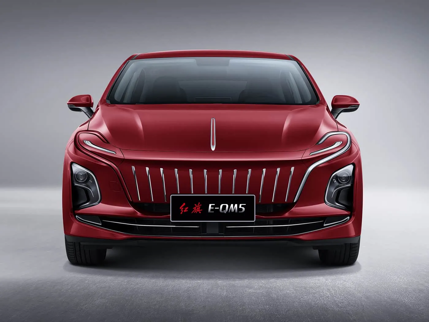 Hongqi E-QM5 รถยนต์พลังงานไฟฟ้าซีดาน EV กว้างขวางระยะฐานล้อยาวระยะไกลพลังงานไฟฟ้าบริสุทธิ์ใหม่