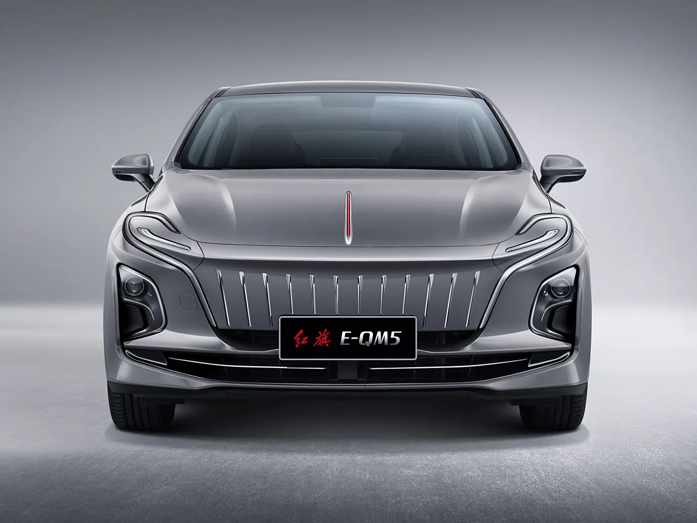 Hongqi E-QM5 รถยนต์พลังงานไฟฟ้าซีดาน EV กว้างขวางระยะฐานล้อยาวระยะไกลพลังงานไฟฟ้าบริสุทธิ์ใหม่