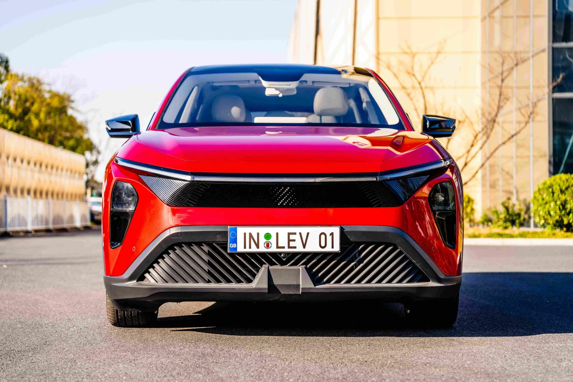 LEV01 รถ SUV ขับขวา NEW ENERGY VEHICLE EV ระยะฐานล้อยาว 5 ที่นั่ง
