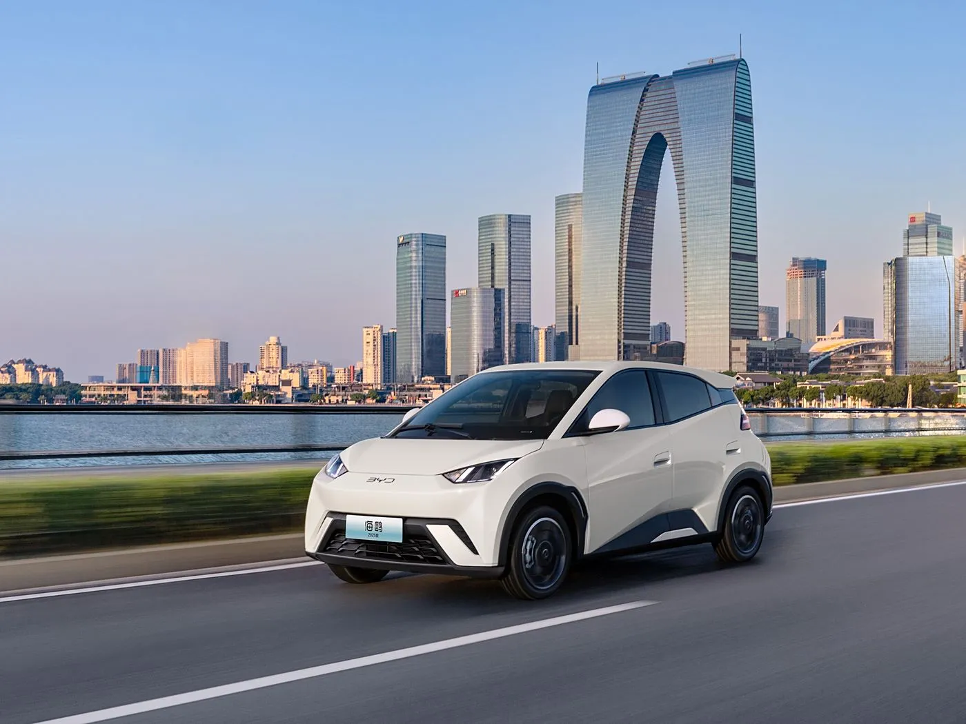 BYD Seagull EV Hatchback Mini Smart SUV ขับเคลื่อนล้อหน้าพร้อมกล้องหลัง รถยนต์พลังงานใหม่ขับเคลื่อนด้วยแบตเตอรี่ลิเธียม ขายร้อน