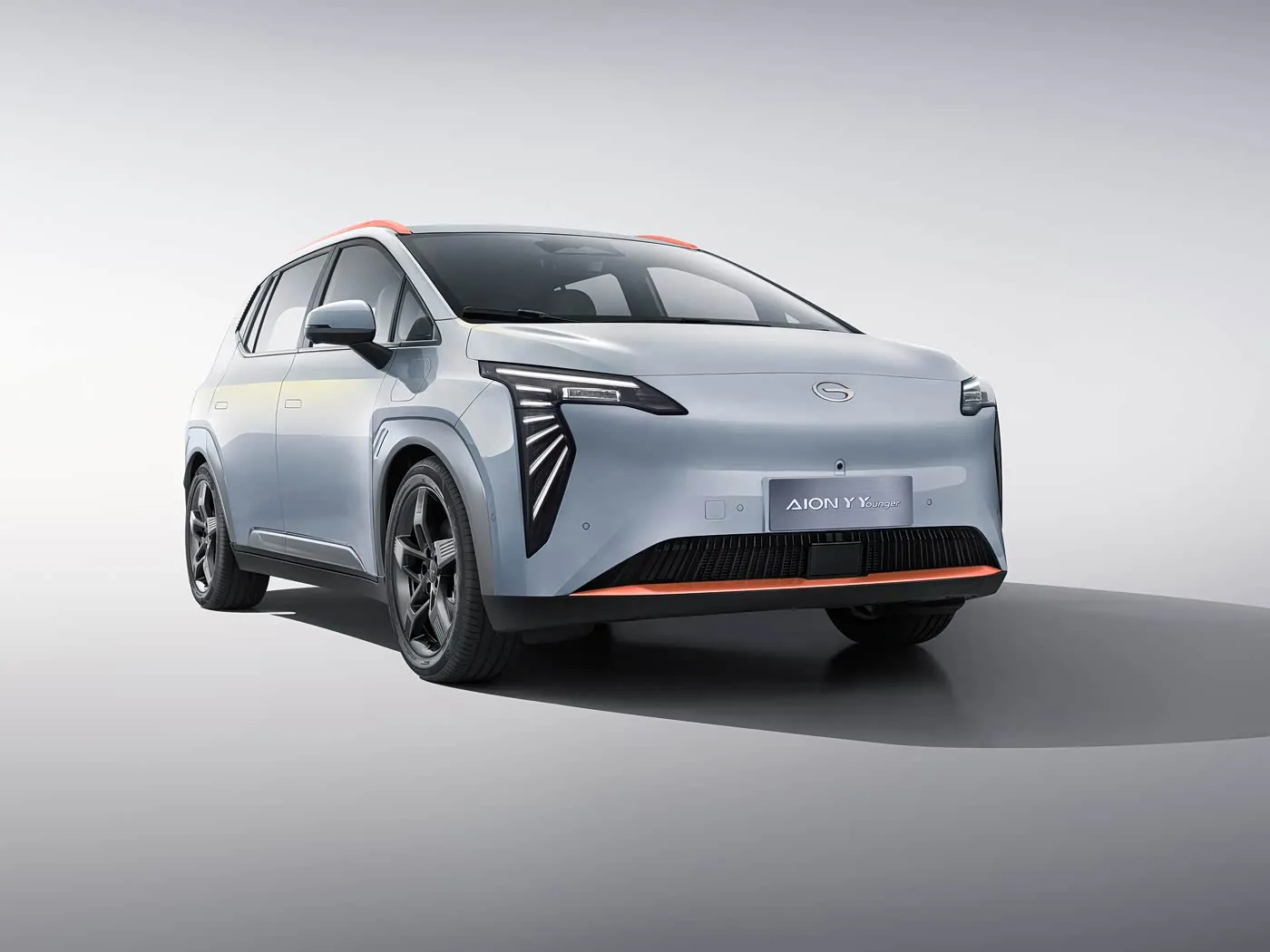 GAC Aion Y Plus รถยนต์ไฟฟ้ารุ่นขับขี่อัจฉริยะ 5 ประตู 5 ที่นั่ง EV SUV 150Kw รถยนต์พลังงานใหม่สำหรับขาย