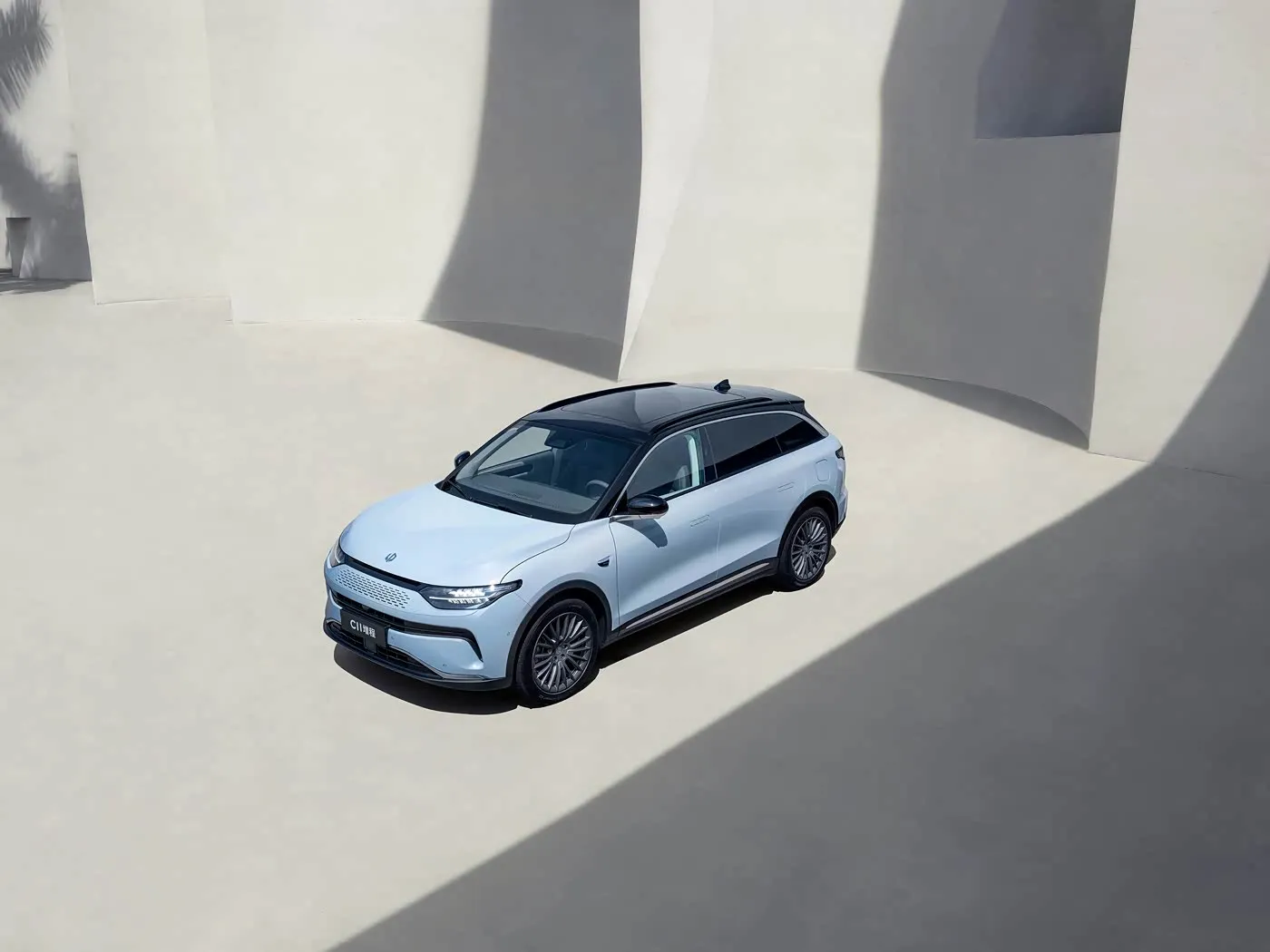 Leapmotor C11 Comfort Version รถเอสยูวีไฟฟ้าไฮบริด PHEV พร้อมรถพลังงานใหม่ที่มีระยะขยายไกลขึ้น