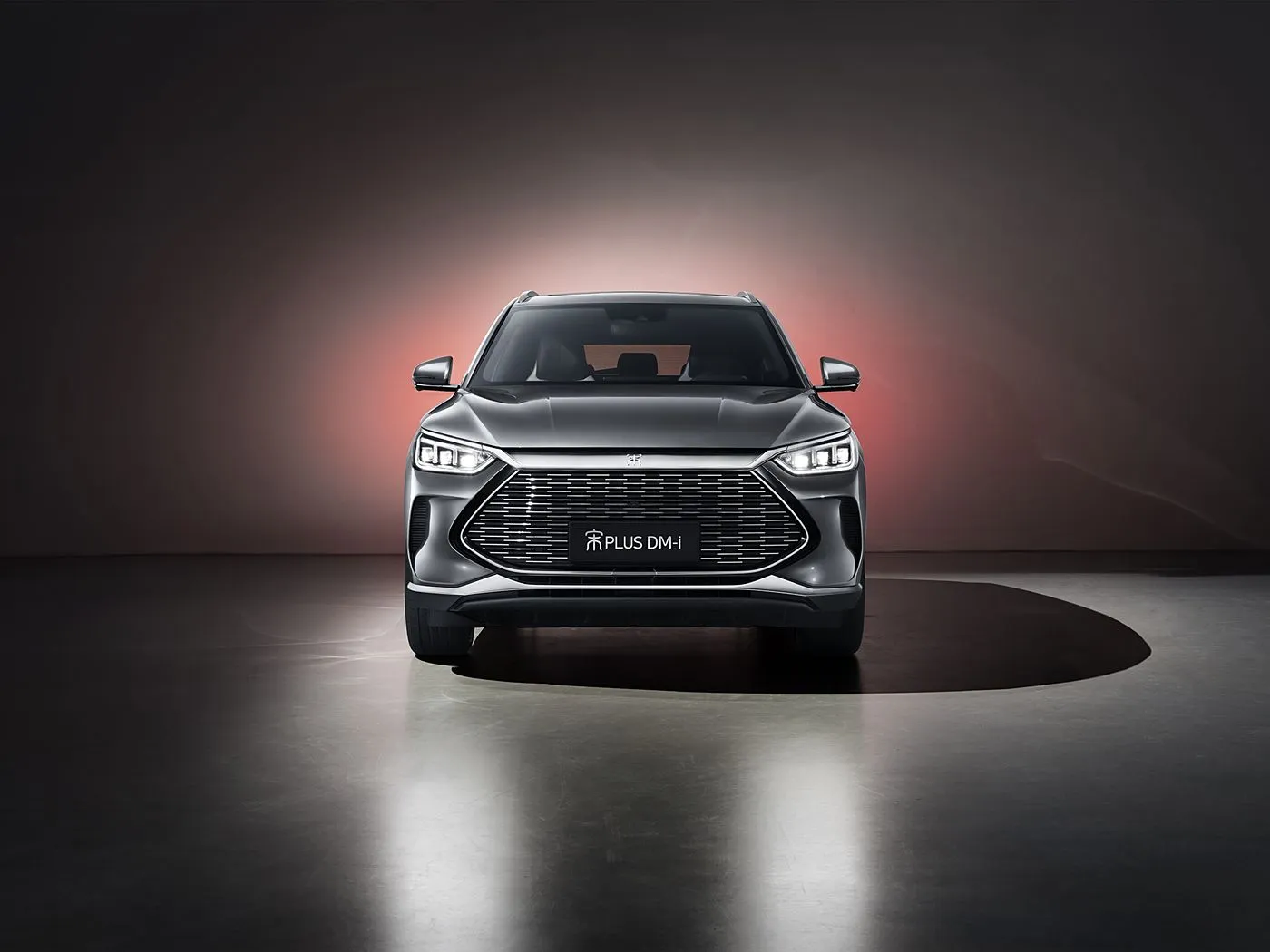 BYD Song Plus SUV ระบบขับเคลื่อนอัตโนมัติ AWD พร้อมกล้องหลัง เบาะหนัง ไฮบริดเชื้อเพลิง พวงมาลัยซ้าย