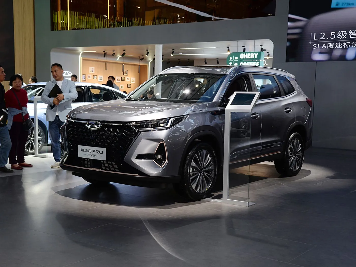 Logistics of best minivans of 2026