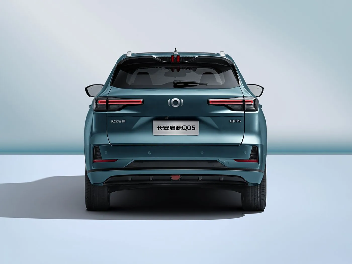 Changan NEVO Q05 Hybrid Electric SUV ระยะไกลเกียร์อัตโนมัติ 5 ประตู 5 ที่นั่งหนังภายในซ้าย