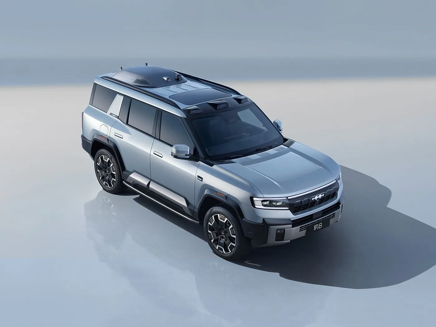 BYD Leopard 8 รถหรู PHEV SUV 505HP SUV ออฟโรดขั้นสูง 2.0T SUV ไฟฟ้าไฮบริดปลั๊กอินพร้อมเทคโนโลยี Cloud Chassis