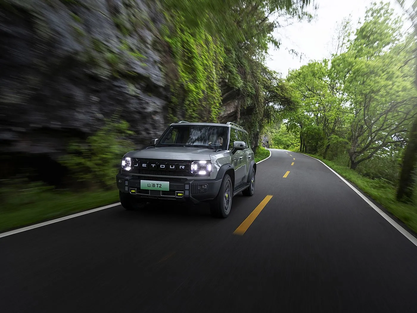 Jetour T2 SUV รุ่นไฮบริด ยูโร VI มาใหม่ ไฟเทอร์โบ ACC เกียร์อัตโนมัติ หุ้มหนัง พวงมาลัยซ้าย