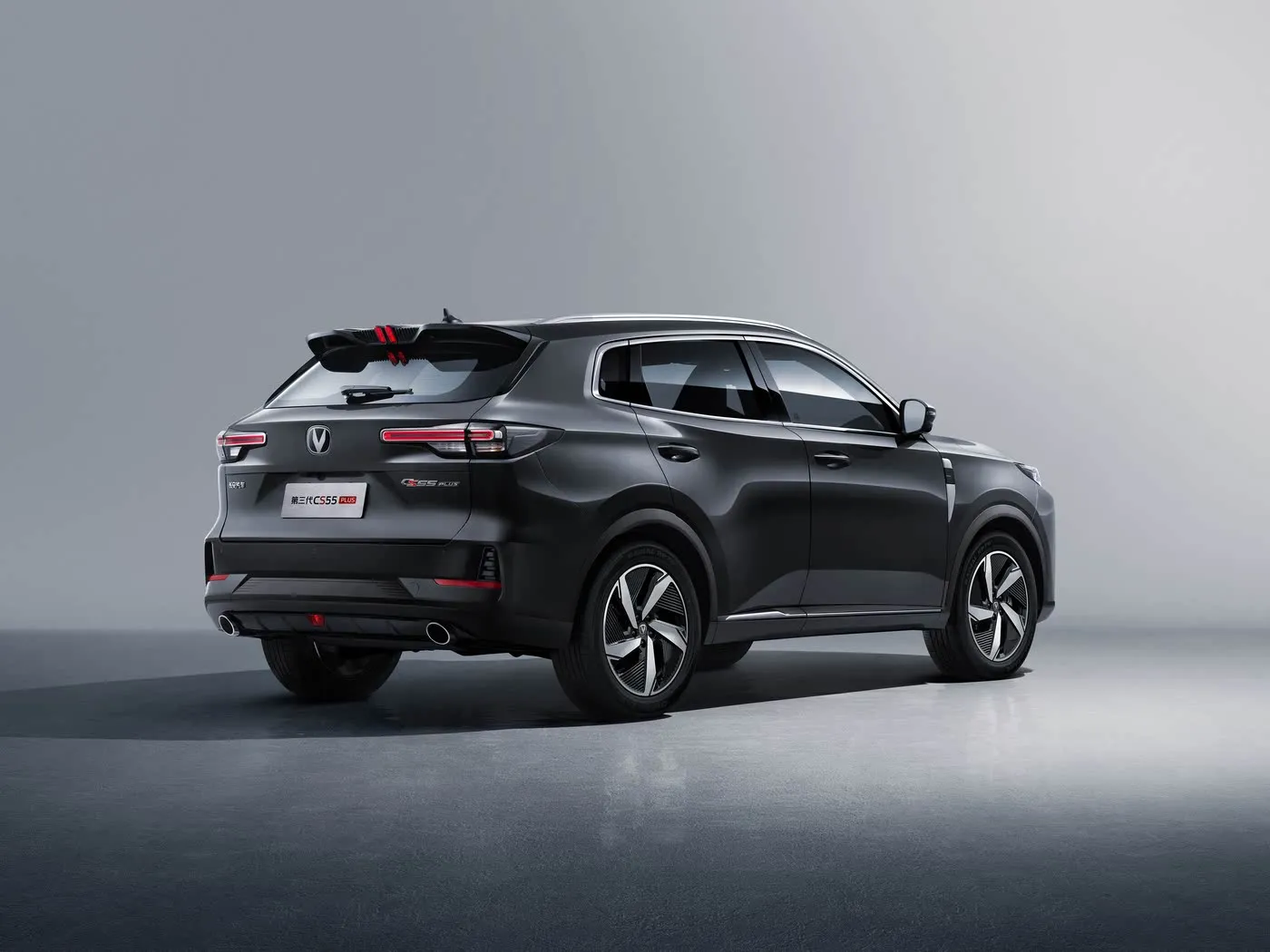 Changan CS55 PLUS SUV ขนาดกะทัดรัด ความเร็วสูงสุด 190 กม./ชม. กล้อง 360° เครื่องปรับอากาศแบบดูอัลโซน และเครื่องเสียงระดับพรีเมียมจาก JBL