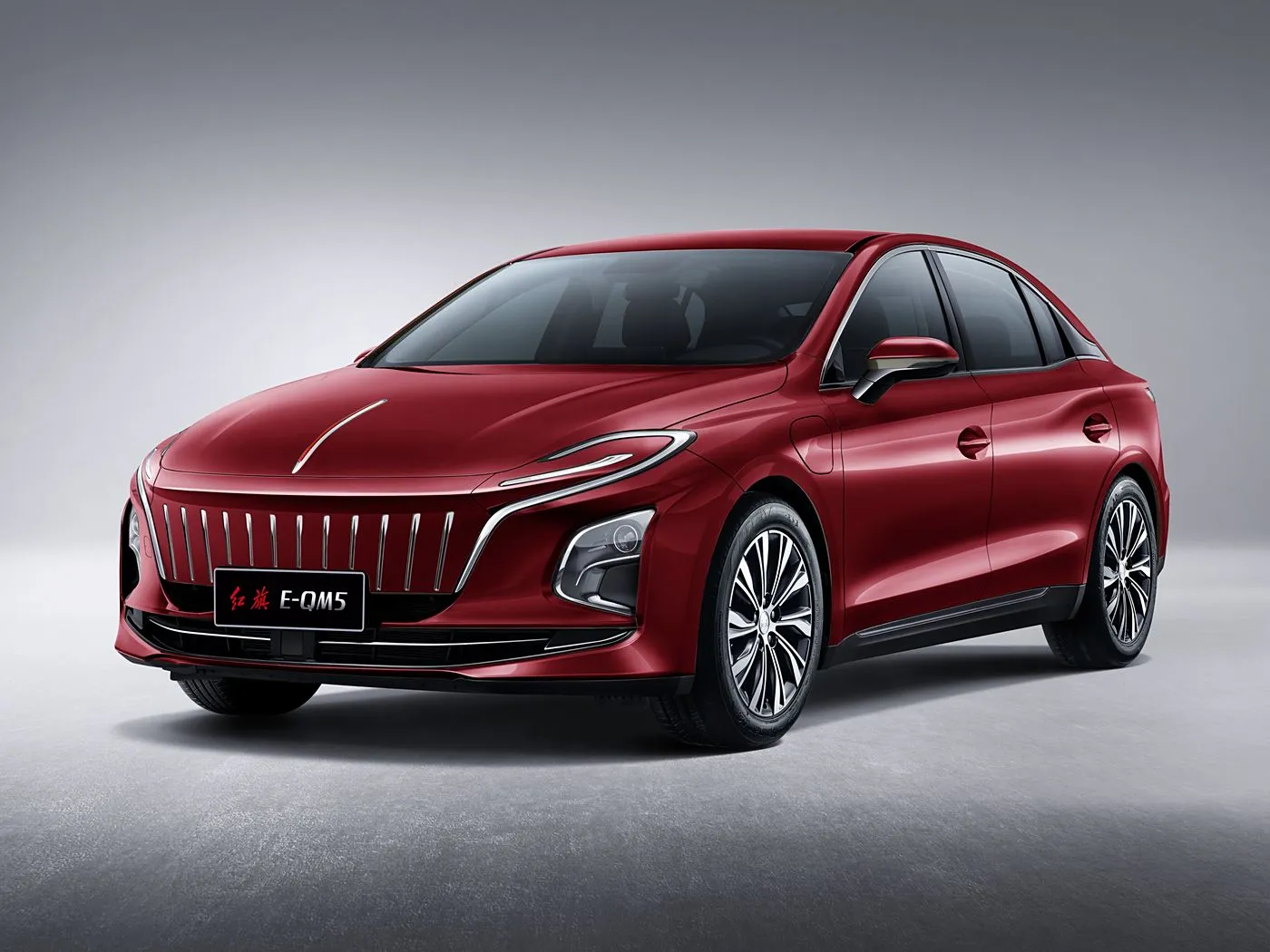 Hongqi E-QM5 รถยนต์พลังงานไฟฟ้าซีดาน EV กว้างขวางระยะฐานล้อยาวระยะไกลพลังงานไฟฟ้าบริสุทธิ์ใหม่