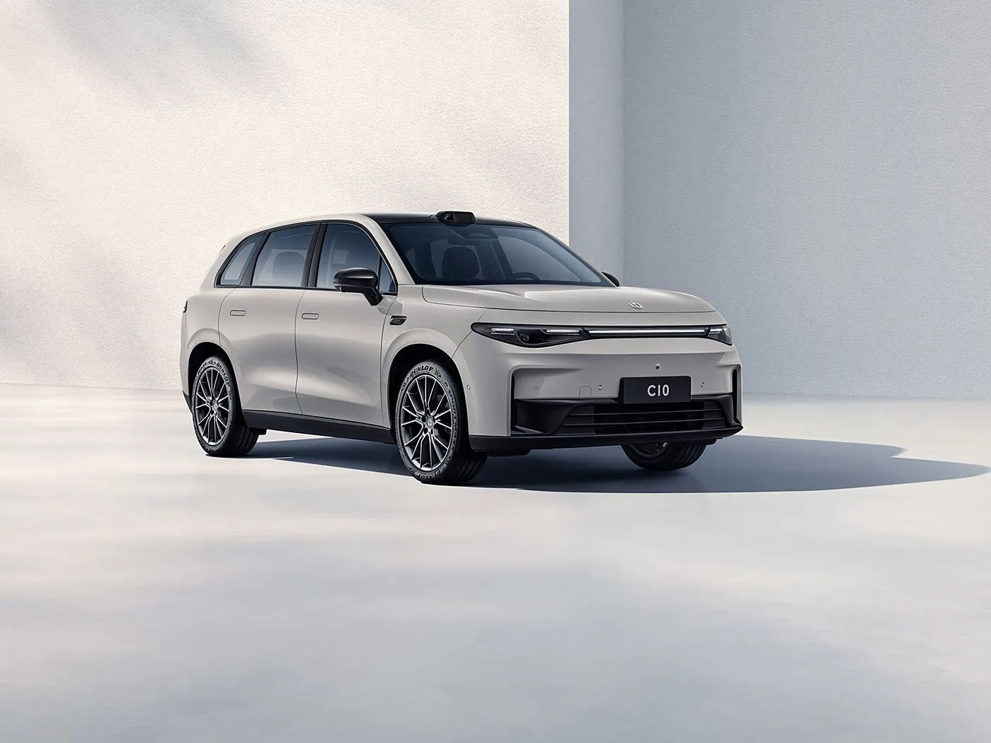 LEAPMOTOR C10 Hybrid ความเร็วสูง 4WD SUV ไฟฟ้าระยะทาง 170 กม. รถยนต์พลังงานใหม่จากประเทศจีน