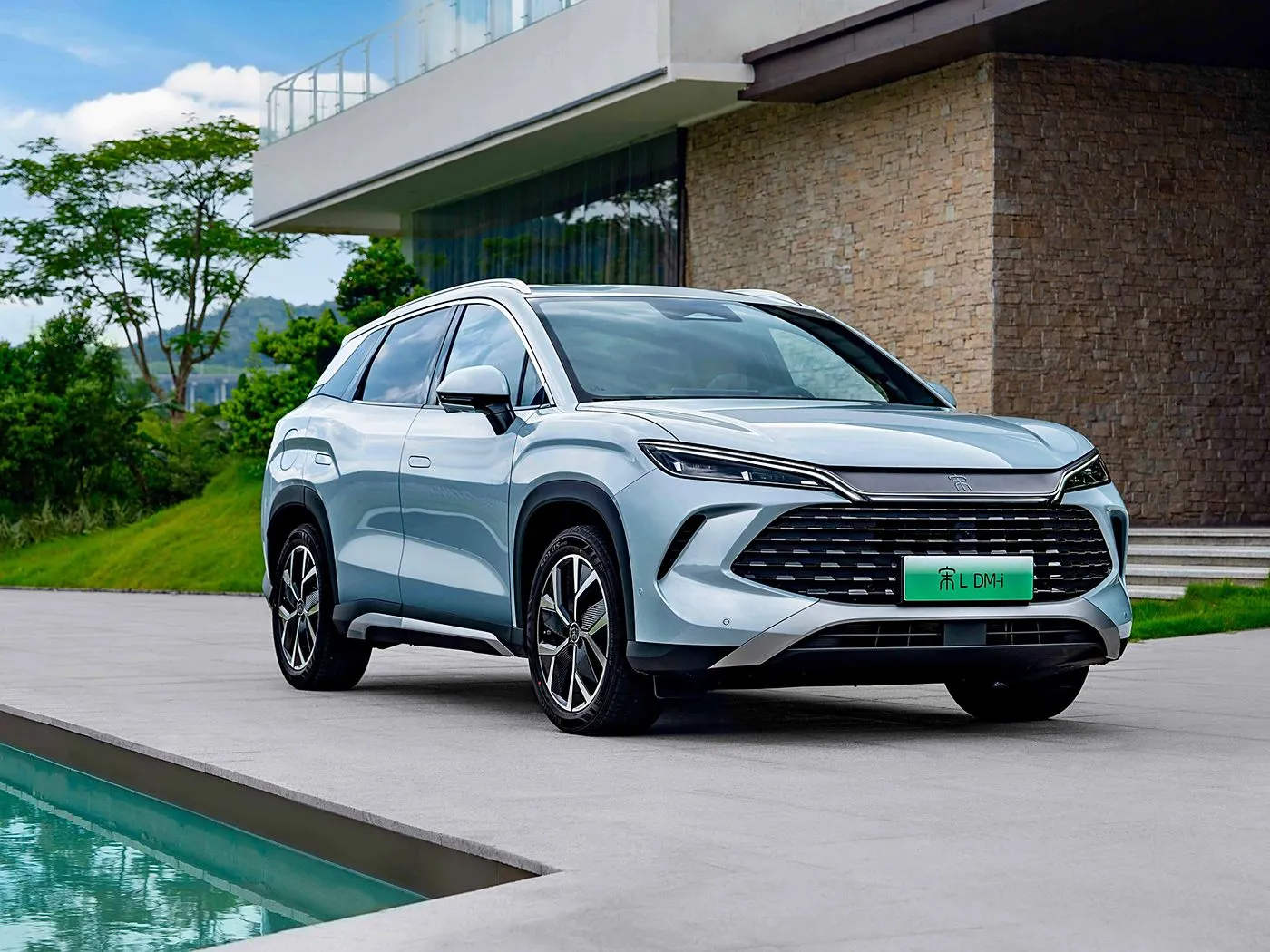 BYD Song L DM-i Compact PHEV SUV รถยนต์พลังงานใหม่ความเร็วสูง DiPilot 2.0 ที่นั่งอุ่น กล้องพาโนรามา 360°