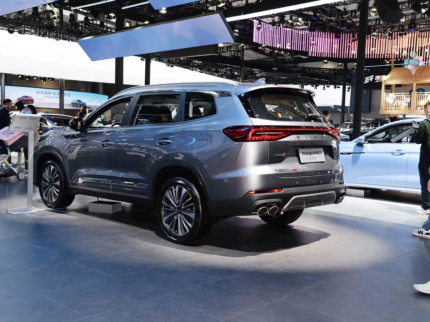 Chery Tiggo 8 Pro ครอบครัวหรู SUV เกียร์อัตโนมัติ กล้องด้านหลัง R18 ซ้าย เบนซิน Dark เบาะหนัง Euro VI Emission AWD