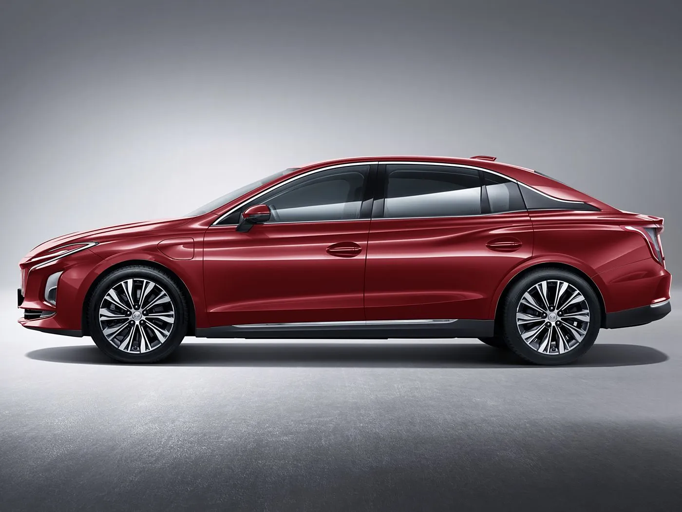 Hongqi E-QM5 รถยนต์พลังงานไฟฟ้าซีดาน EV กว้างขวางระยะฐานล้อยาวระยะไกลพลังงานไฟฟ้าบริสุทธิ์ใหม่