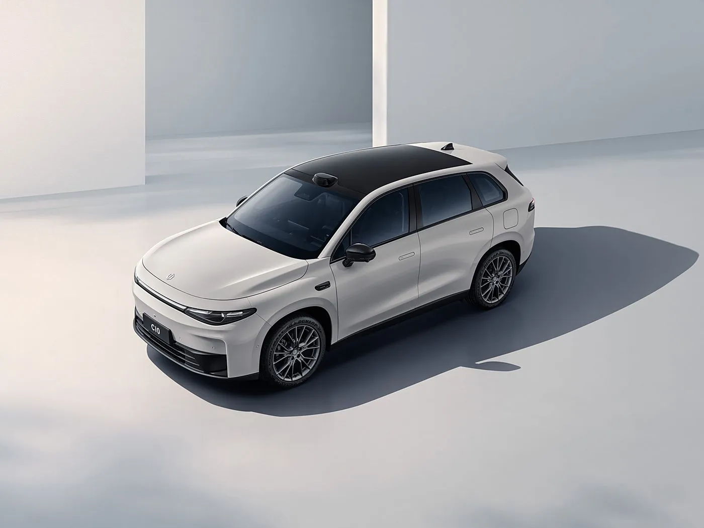 LEAPMOTOR C10 Hybrid ความเร็วสูง 4WD SUV ไฟฟ้าระยะทาง 170 กม. รถยนต์พลังงานใหม่จากประเทศจีน
