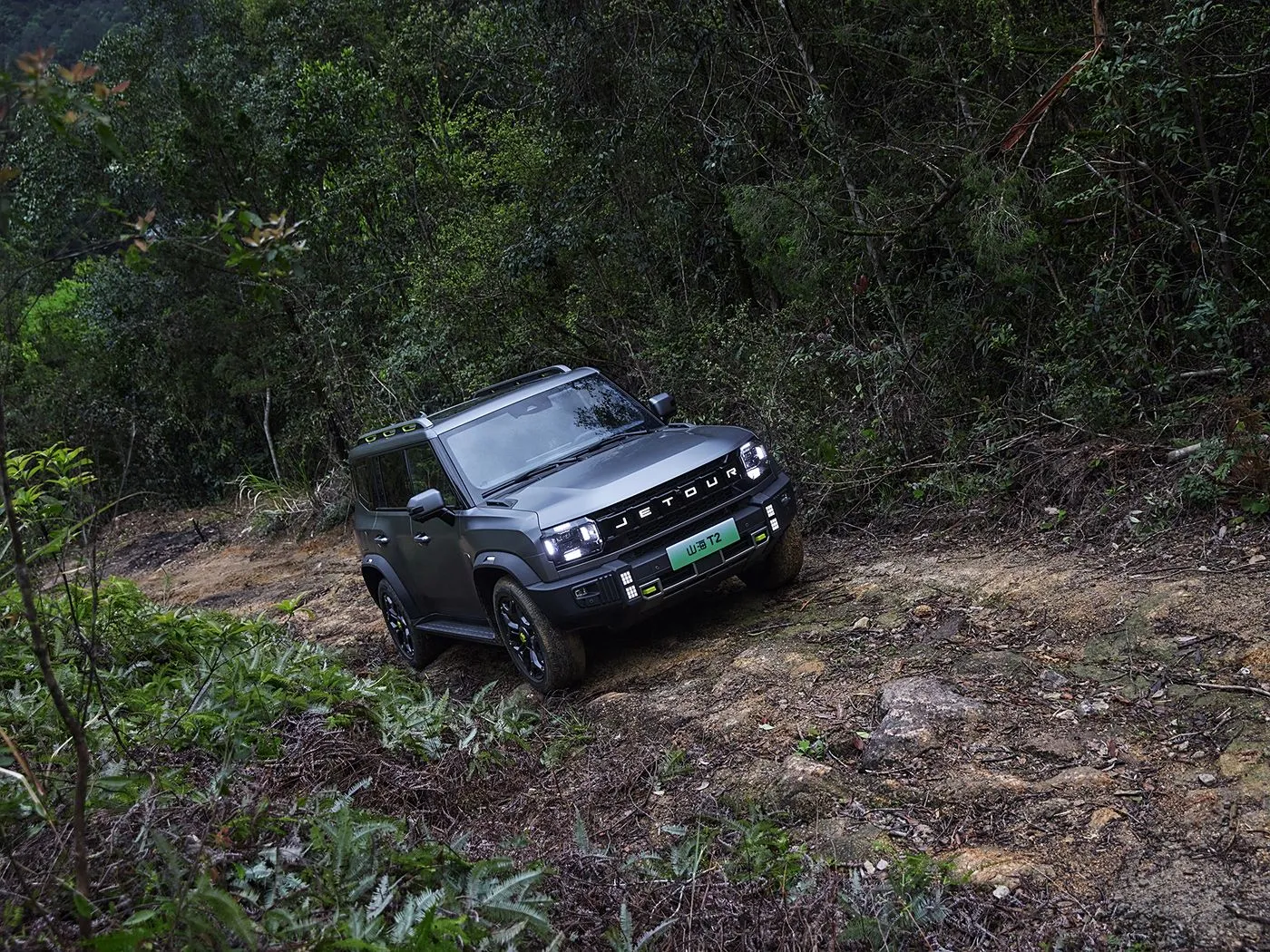 Jetour T2 SUV รุ่นไฮบริด ยูโร VI มาใหม่ ไฟเทอร์โบ ACC เกียร์อัตโนมัติ หุ้มหนัง พวงมาลัยซ้าย