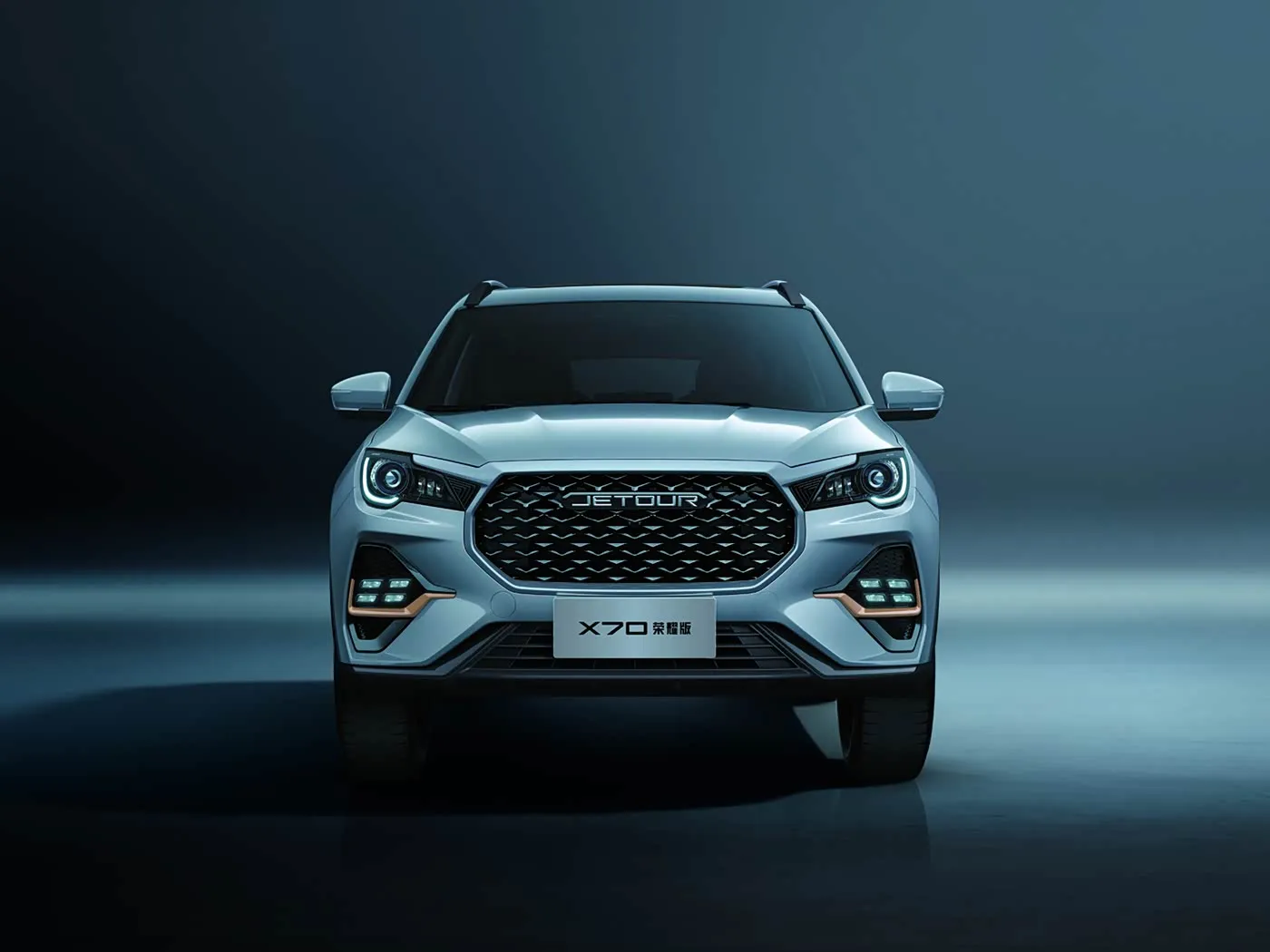 ยี่ห้อใหม่ Chery Jetour X70 SUV ไดรฟ์อัตโนมัติ Euro VI Emission Alloy แร็คหลังคาด้านหลังกล้องเบาะหนัง