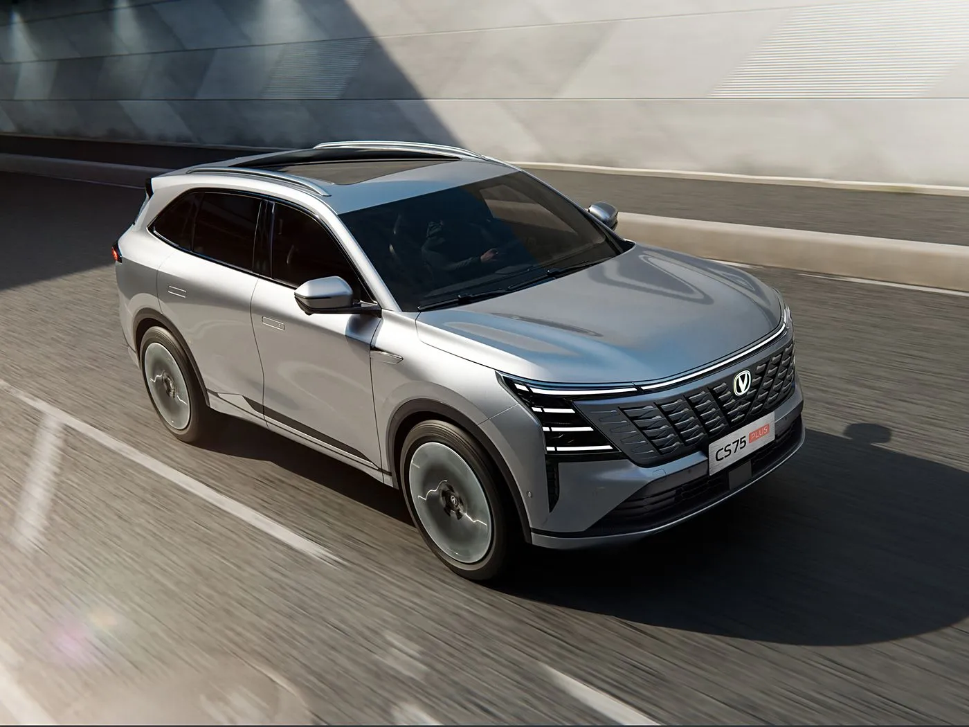 Changan CS75 PLUS 1.5T/2.0T SUV ขนาดกะทัดรัดพร้อม L2.5 Assist, หน้าจอสัมผัส 15.6" และฐานล้อยาว