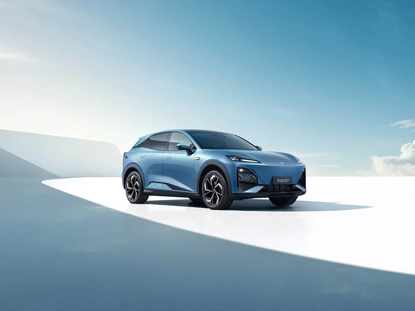 Deepal S07 รถยนต์พลังงานใหม่ Premium SUV Extended-Range/EV long Range Wheelbase 5 ที่นั่ง Inch Screen