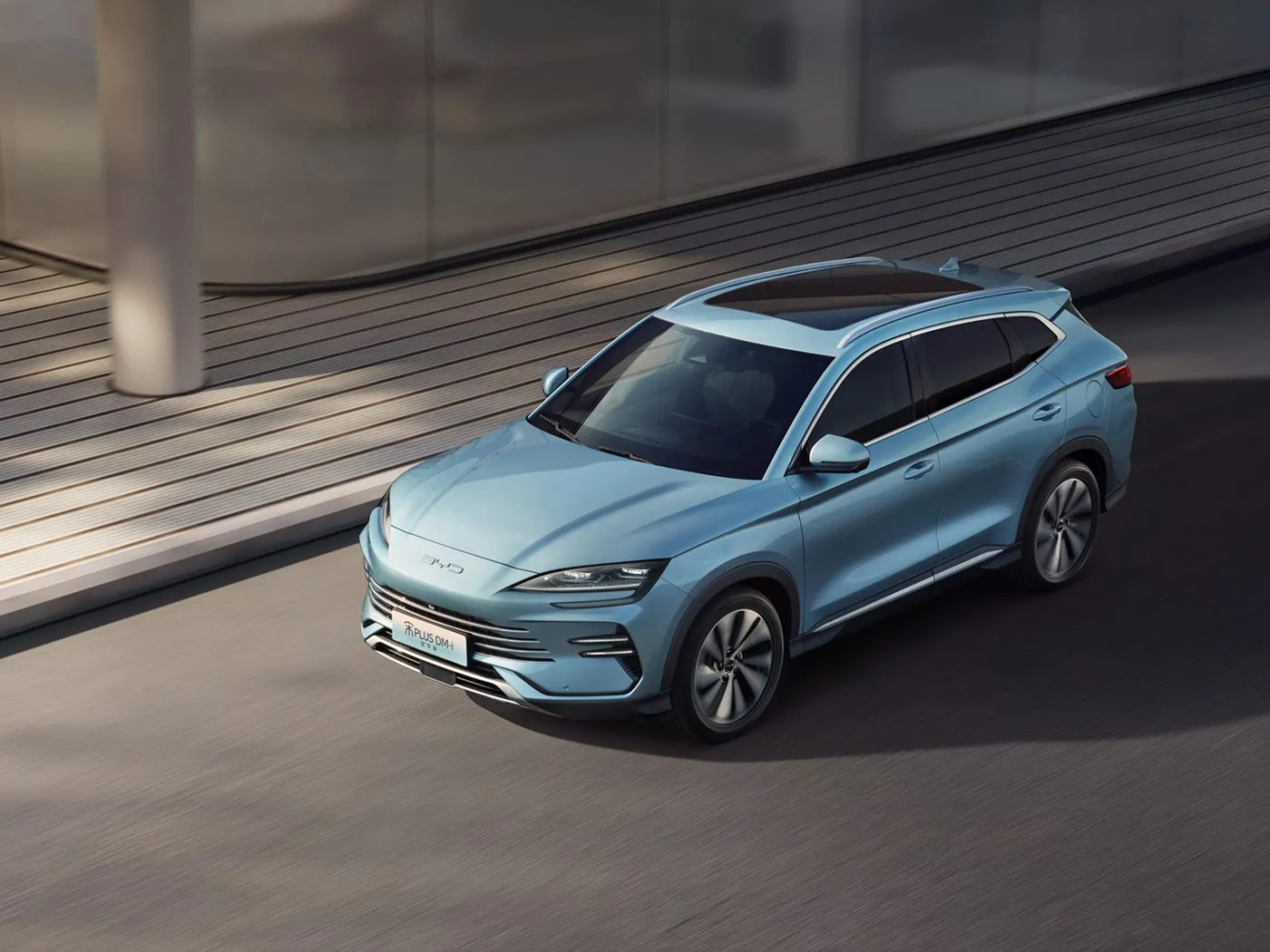 BYD Song Plus SUV ระบบขับเคลื่อนอัตโนมัติ AWD พร้อมกล้องหลัง เบาะหนัง ไฮบริดเชื้อเพลิง พวงมาลัยซ้าย