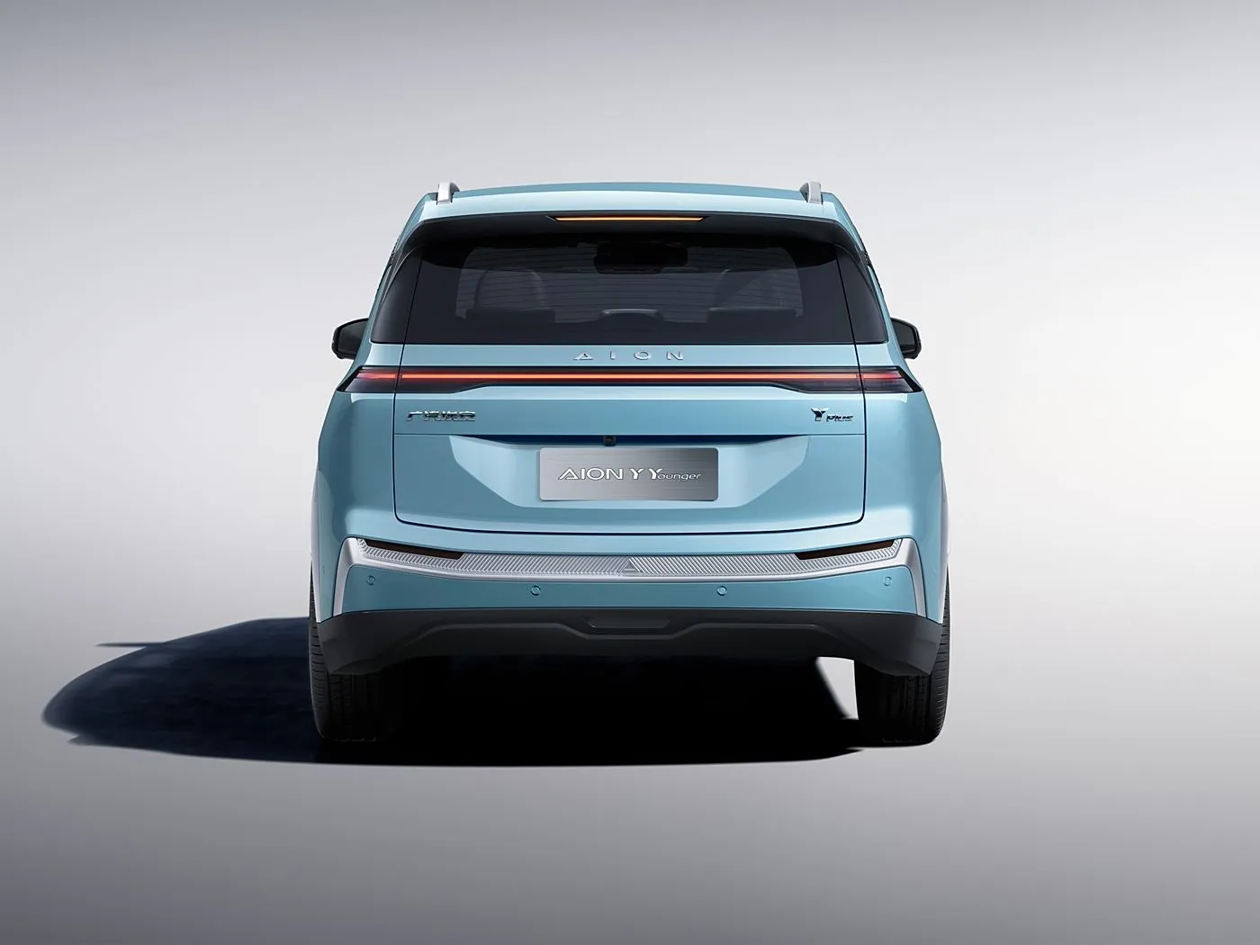 GAC Aion Y Plus รถยนต์ไฟฟ้ารุ่นขับขี่อัจฉริยะ 5 ประตู 5 ที่นั่ง EV SUV 150Kw รถยนต์พลังงานใหม่สำหรับขาย